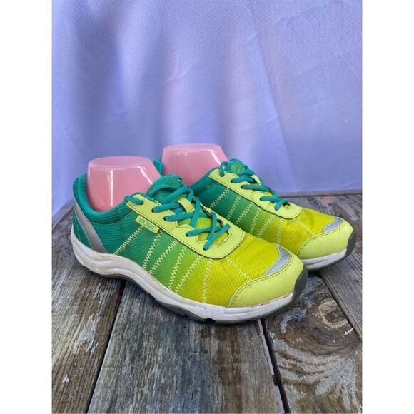 Vionic Alliance Women’s Sneakers Size 7 Green Yellow Orthotic Support Running Sh - Picture 1 of 8